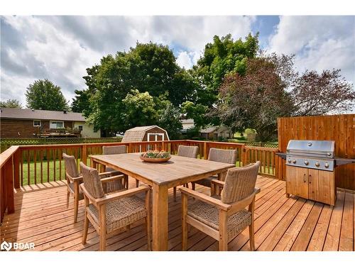 252 Nelson Crescent, Stroud, ON - Outdoor With Deck Patio Veranda With Exterior