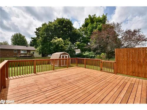 252 Nelson Crescent, Stroud, ON - Outdoor With Deck Patio Veranda With Exterior