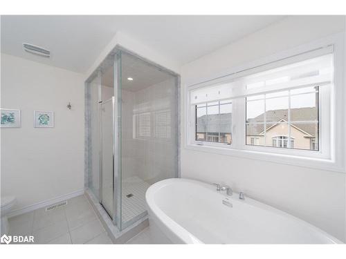 1002 Larter Street, Innisfil, ON - Indoor Photo Showing Bathroom