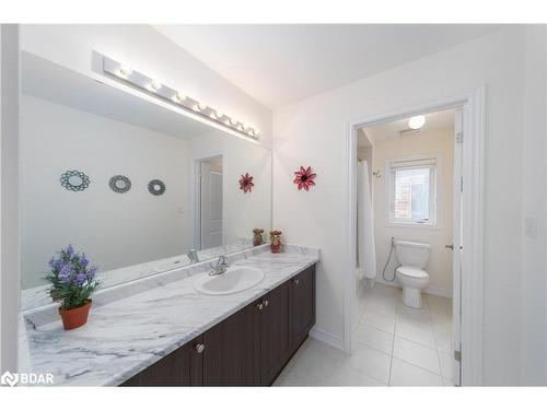 1002 Larter Street, Innisfil, ON - Indoor Photo Showing Bathroom