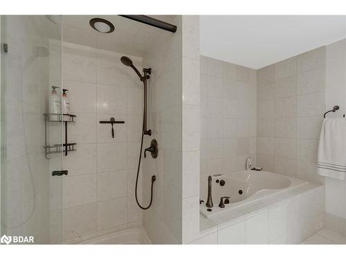 11 Park Trail, Midhurst, ON - Indoor Photo Showing Bathroom