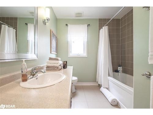 29 Ferris Lane, Alliston, ON - Indoor Photo Showing Bathroom