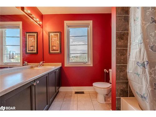 35 Royal Park Boulevard, Barrie, ON - Indoor Photo Showing Bathroom