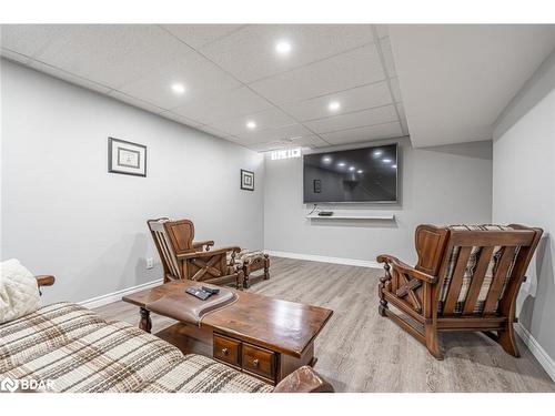 35 Royal Park Boulevard, Barrie, ON - Indoor