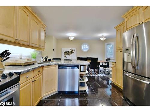 25 Laidlaw Street, Wasaga Beach, ON - Indoor Photo Showing Kitchen With Stainless Steel Kitchen