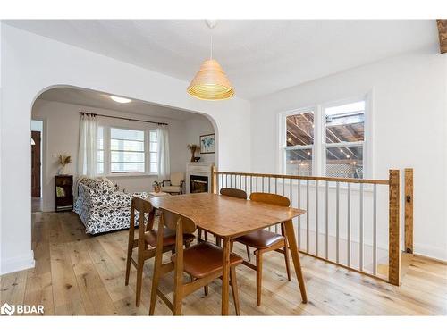 90 Eccles Street N, Barrie, ON - Indoor Photo Showing Dining Room