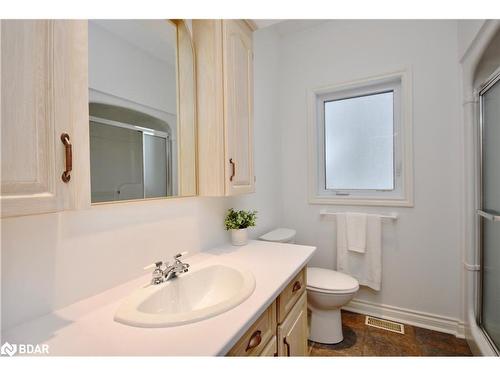 60 Balsam Street, Tiny, ON - Indoor Photo Showing Bathroom