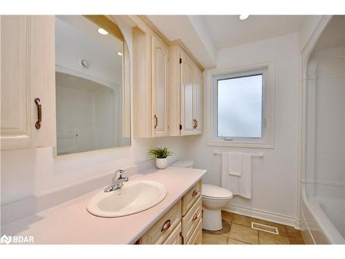 60 Balsam Street, Tiny, ON - Indoor Photo Showing Bathroom