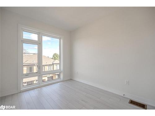 31 Bluebird Lane, Barrie, ON - Indoor Photo Showing Other Room