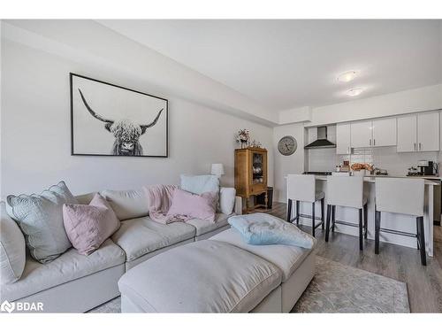 104-10 Culinary Lane, Barrie, ON - Indoor Photo Showing Living Room