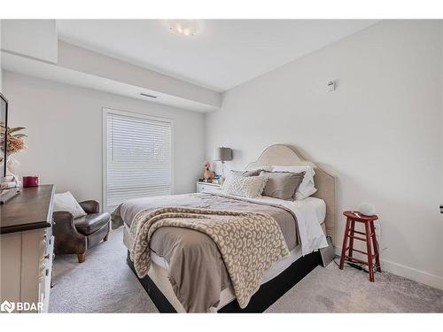 104-10 Culinary Lane, Barrie, ON - Indoor Photo Showing Bedroom