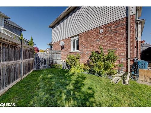 117 Bentley Crescent, Barrie, ON - Outdoor