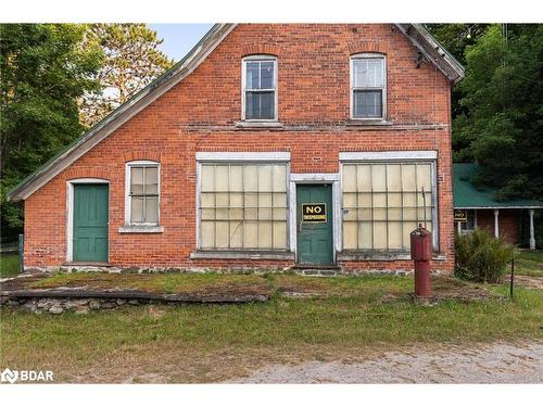 1401 Coopers Falls Road, Washago, ON 