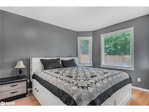 50 Brighton Road, Barrie, ON - Indoor Photo Showing Bedroom