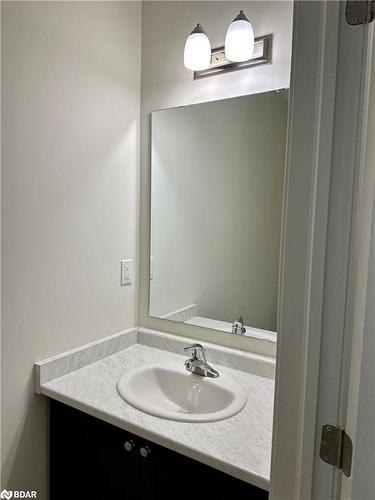 255 Beechwood Forest Lane, Gravenhurst, ON - Indoor Photo Showing Bathroom