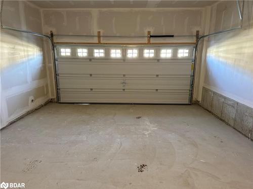 255 Beechwood Forest Lane, Gravenhurst, ON - Indoor Photo Showing Garage