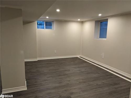 Lower-6 Bowman Avenue, Barrie, ON - Indoor Photo Showing Other Room