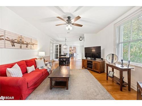 311 Tollendal Mill Road, Barrie, ON - Indoor Photo Showing Living Room