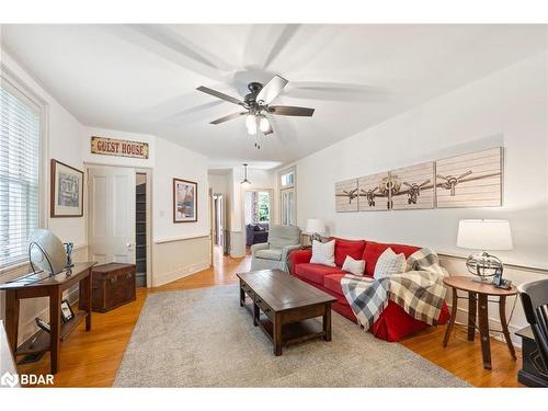 311 Tollendal Mill Road, Barrie, ON - Indoor Photo Showing Living Room