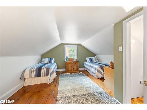 311 Tollendal Mill Road, Barrie, ON - Indoor Photo Showing Bedroom