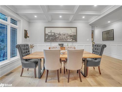 101 Budds Mill Road, Snow Valley, ON - Indoor Photo Showing Dining Room