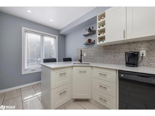 1202 Benson Street, Innisfil, ON - Indoor Photo Showing Kitchen