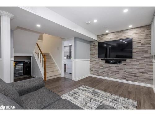 1202 Benson Street, Innisfil, ON - Indoor