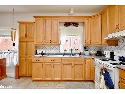 263 Dock Road, Barrie, ON - Indoor Photo Showing Kitchen With Double Sink