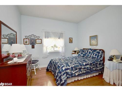 263 Dock Road, Barrie, ON - Indoor Photo Showing Bedroom