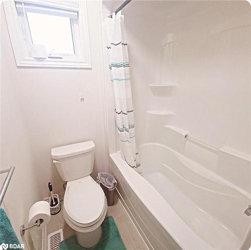 267 Bethune Avenue Avenue, Welland, ON - Indoor Photo Showing Bathroom