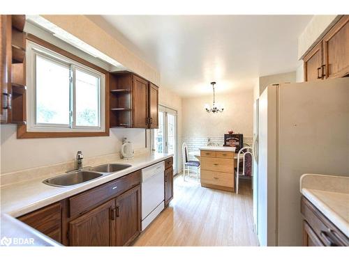 205 Merrett Drive, Barrie, ON - Indoor Photo Showing Kitchen With Double Sink