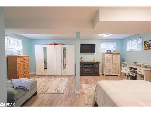 174 7Th Street, Midland, ON - Indoor Photo Showing Bedroom