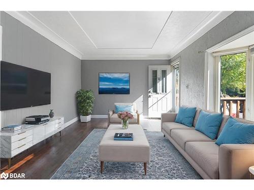 1138 Metcalfe Street, North Bay, ON - Indoor Photo Showing Living Room