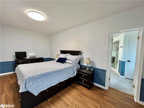 319203 Grey Road 1, Georgian Bluffs, ON - Indoor Photo Showing Bedroom