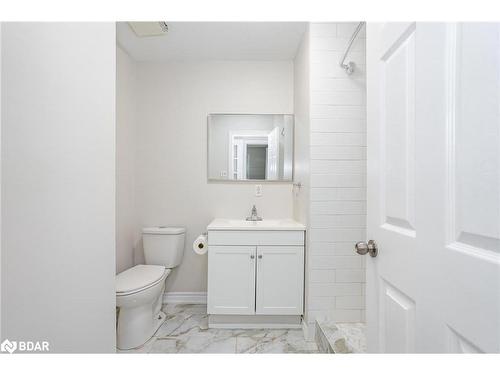 161 Brentwood Road, Angus, ON - Indoor Photo Showing Bathroom