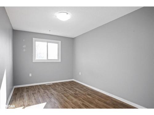 39 Laurie Crescent, Barrie, ON - Indoor Photo Showing Other Room