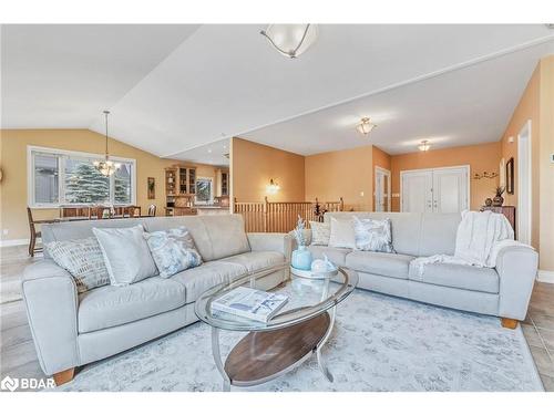 7650E County Rd 50 Road, Campbellford, ON - Indoor Photo Showing Living Room