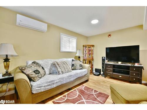 9 Mariposa Drive, Orillia, ON - Indoor Photo Showing Other Room