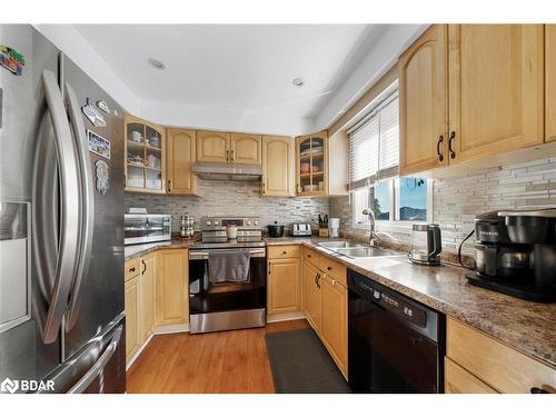 41 Widgeon Street, Barrie, ON - Indoor Photo Showing Kitchen With Double Sink