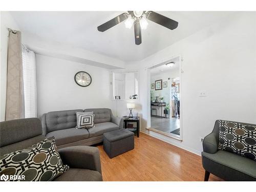 41 Widgeon Street, Barrie, ON - Indoor Photo Showing Living Room