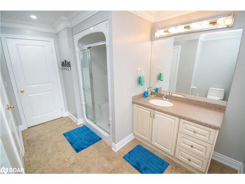 3965 Algoma Avenue, Innisfil, ON - Indoor Photo Showing Bathroom