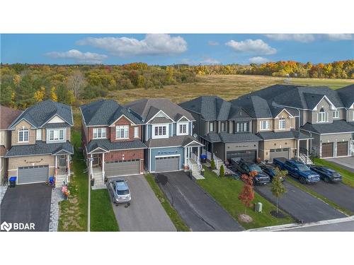 42 Wood Crescent, Essa, ON - Outdoor With Facade