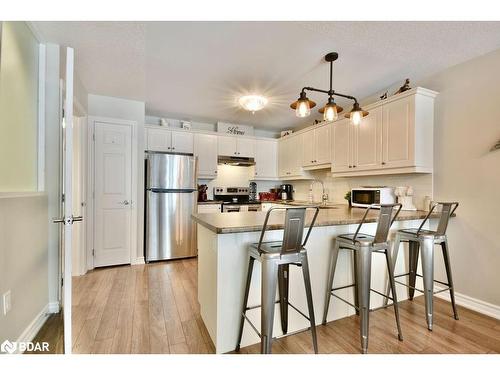 74 Lucy Lane, Orillia, ON - Indoor Photo Showing Kitchen