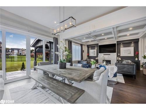 39 Mckeown Street, Thornton, ON - Indoor Photo Showing Dining Room