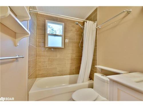 98 Lakeshore Road W, Oro-Medonte, ON - Indoor Photo Showing Bathroom