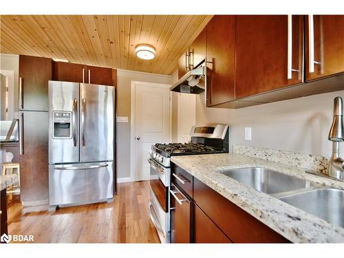 98 Lakeshore Road W, Oro-Medonte, ON - Indoor Photo Showing Kitchen With Double Sink