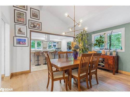 17 Woodland Crescent, Oro-Medonte, ON - Indoor Photo Showing Dining Room