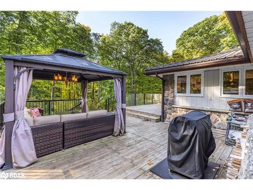 17 Woodland Crescent, Oro-Medonte, ON - Outdoor With Deck Patio Veranda