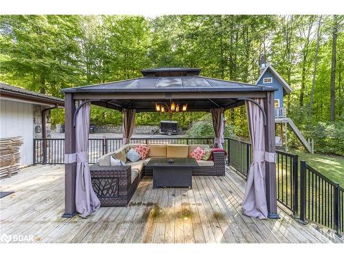 17 Woodland Crescent, Oro-Medonte, ON - Outdoor With Deck Patio Veranda