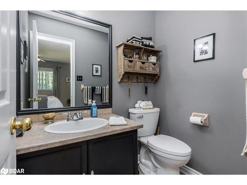 114 Chieftain Crescent, Barrie, ON - Indoor Photo Showing Bathroom